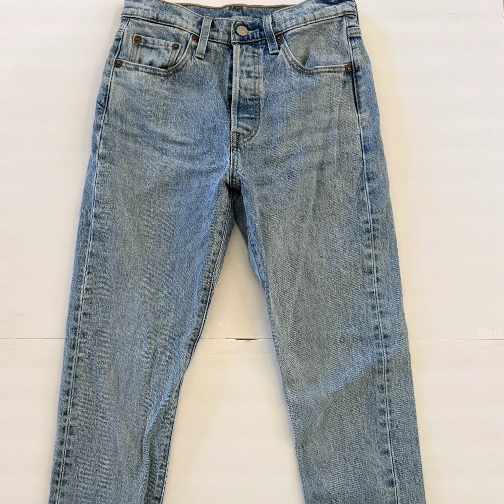 Levi's 501 Women's Signature Original Fit Skinny Button Fly Jeans